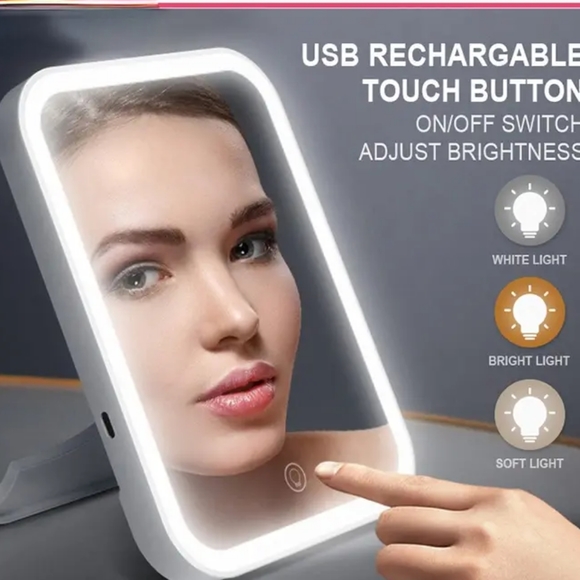 40 color eyeshadow palette set with light up makeup mirror n more - Picture 4 of 5